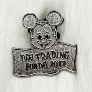 🔮 5/$25 Disney Mickey Mouse Pin Trading Fun Day 2017 Chaser‎ Pin
